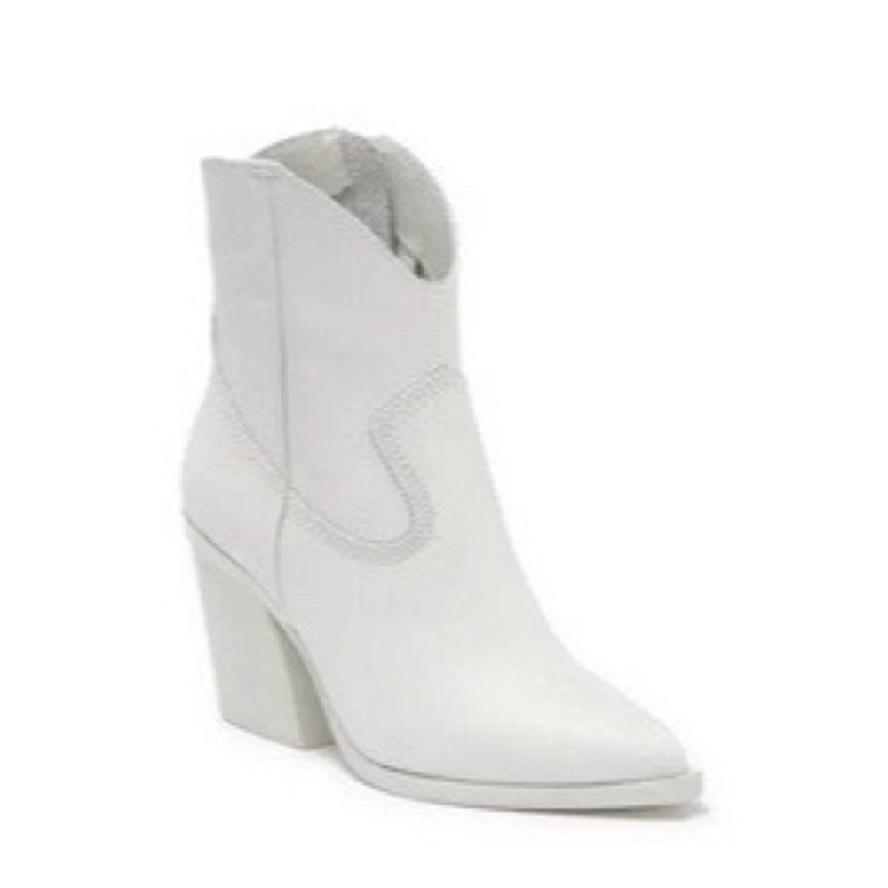 BNIB SOLD OUT STEVE MADDEN WESTERN SCOPE BOOTIE